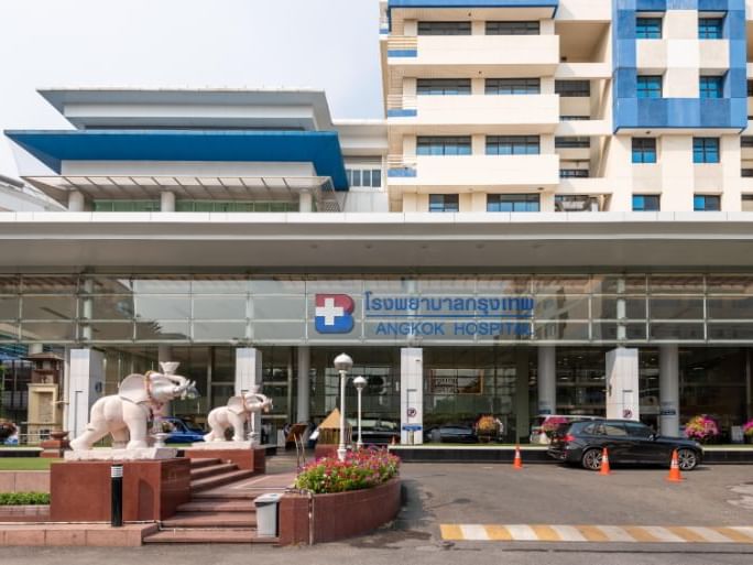 354-bangkok-hospital_standard.jpg