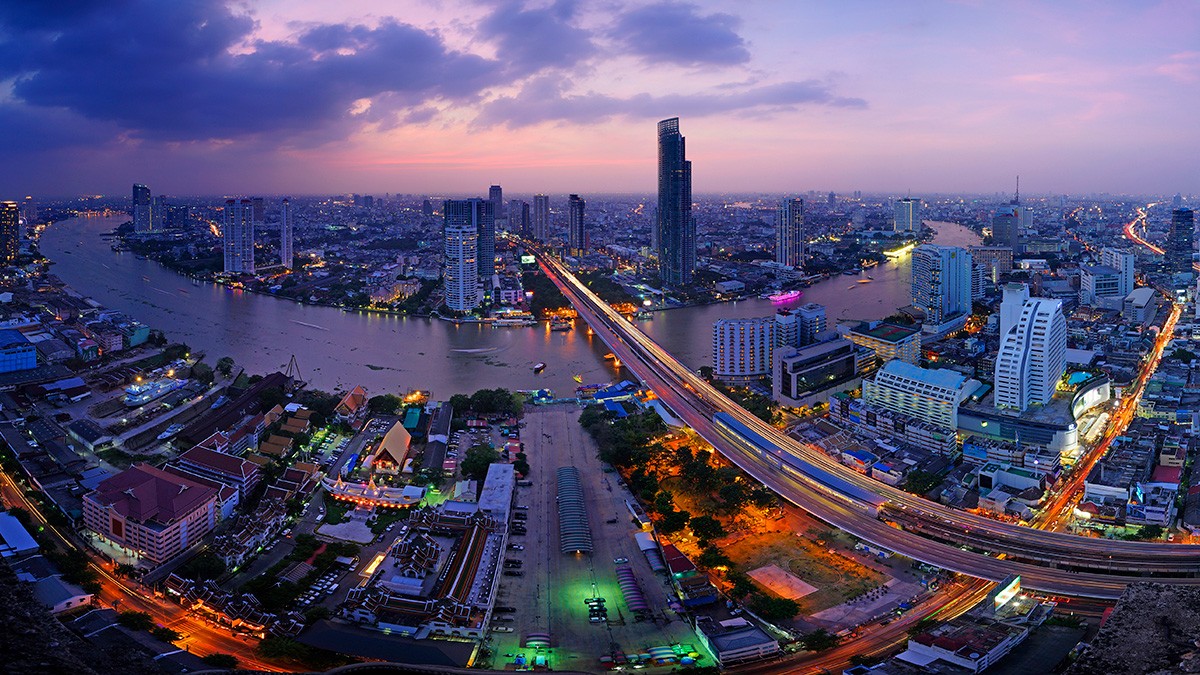 Chaophraya-River-Bangkok-.jpg